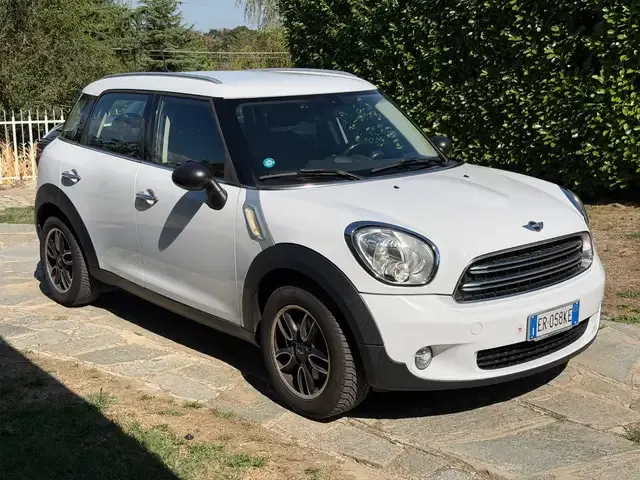 MINI One D Countryman