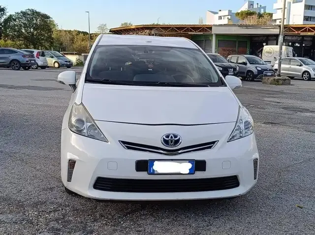 Toyota Prius+