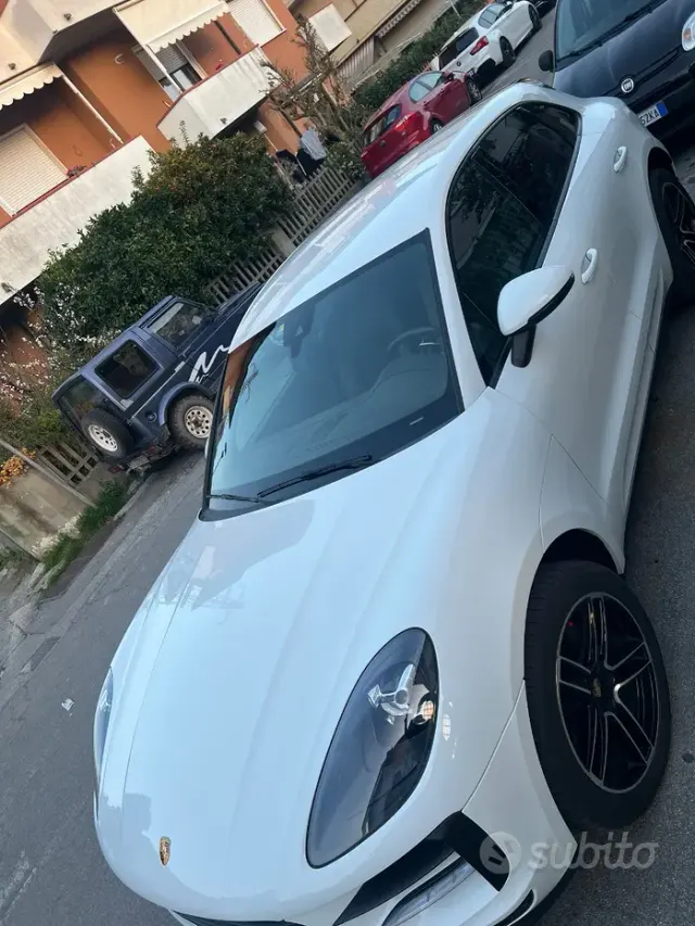 Porsche Macan 2ªs. '24-->