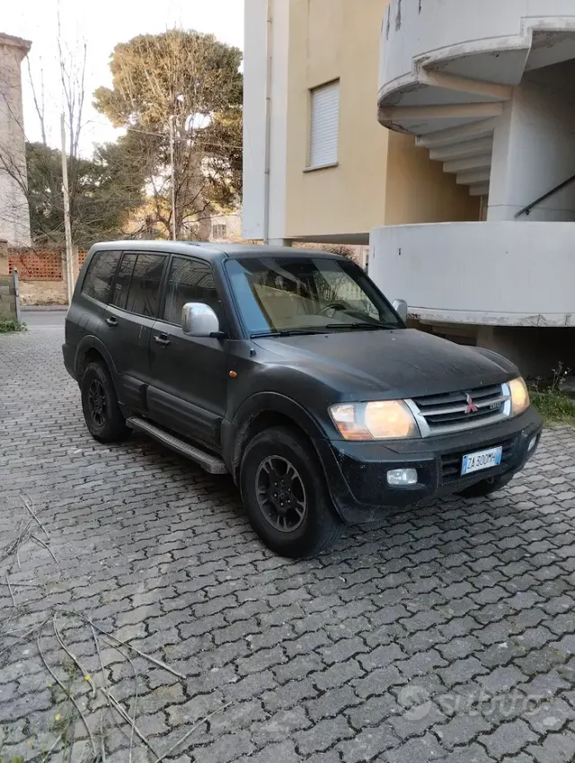 Mitsubishi Pajero (2000-2007)