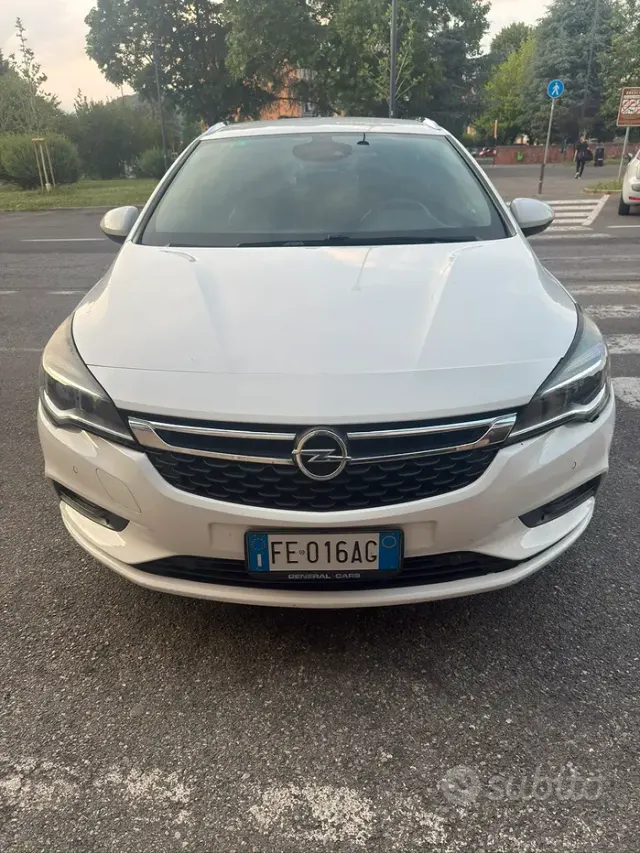 Opel Astra 5ª serie