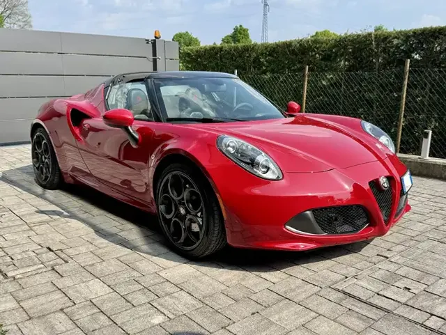 Alfa Romeo 4C