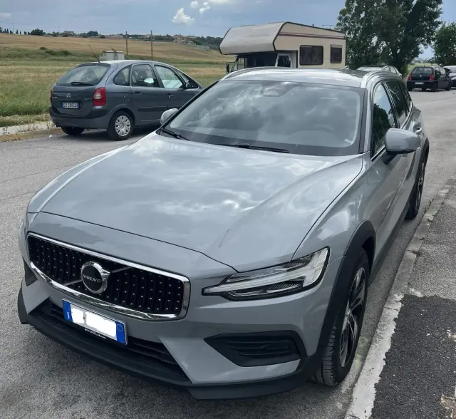 Volvo V60 Cross Country