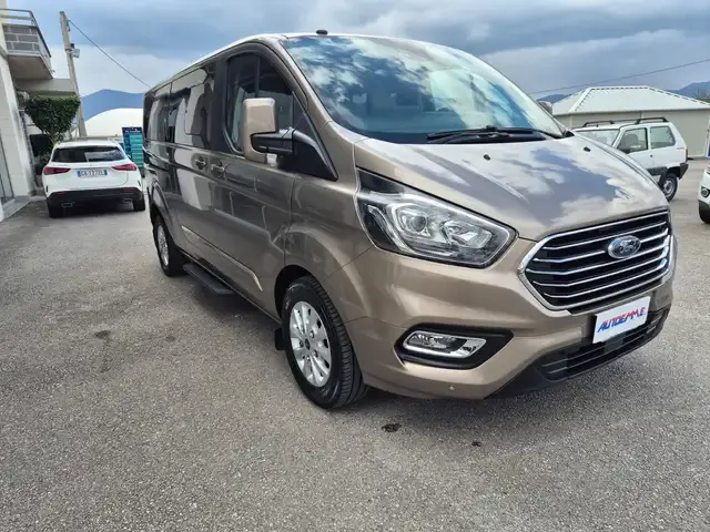 Ford Tourneo Custom