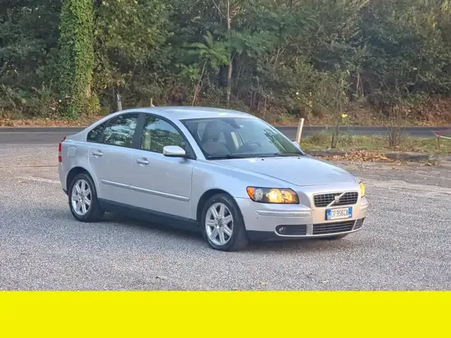 Volvo S40