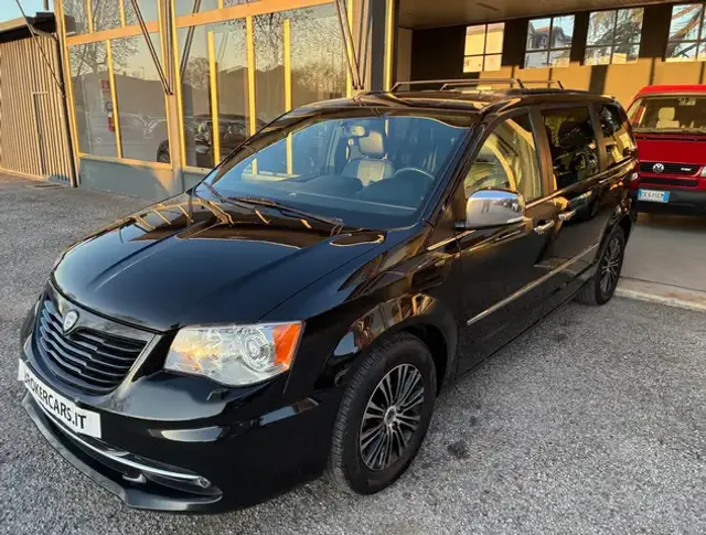 Lancia Voyager