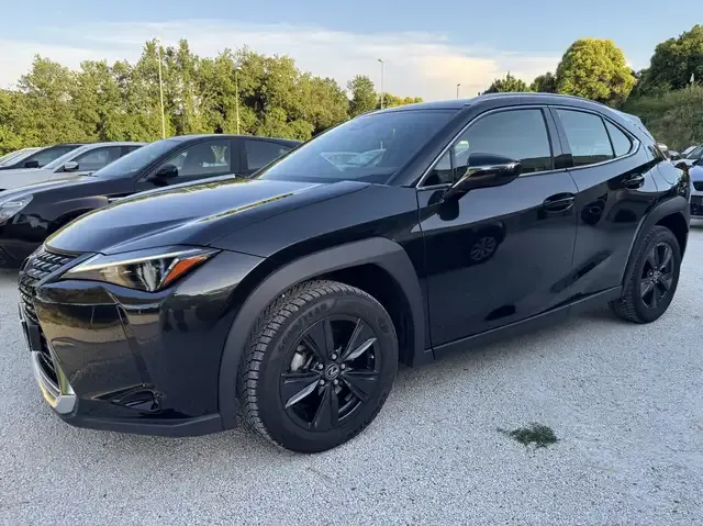 Lexus UX 250h