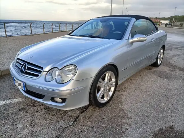 Mercedes-Benz CLK 320