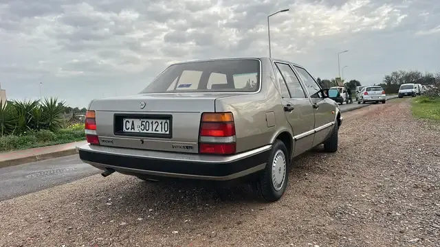 Lancia Thema