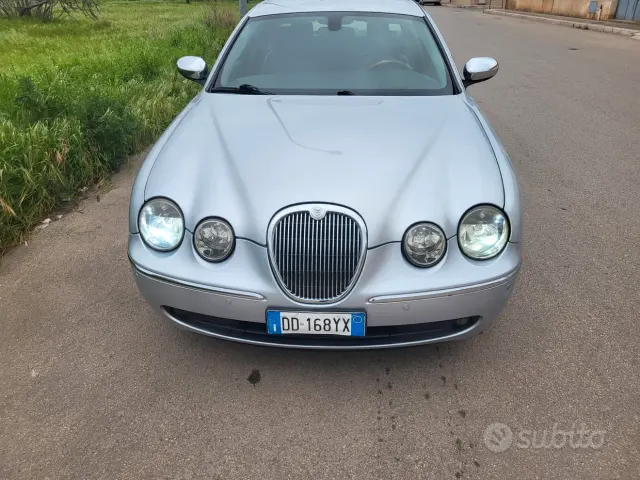 Jaguar S-Type (X204)
