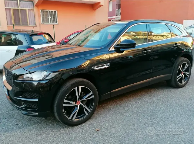 Jaguar F-Pace (X761)