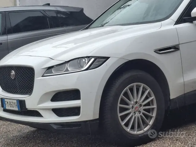 Jaguar F-Pace (X761)