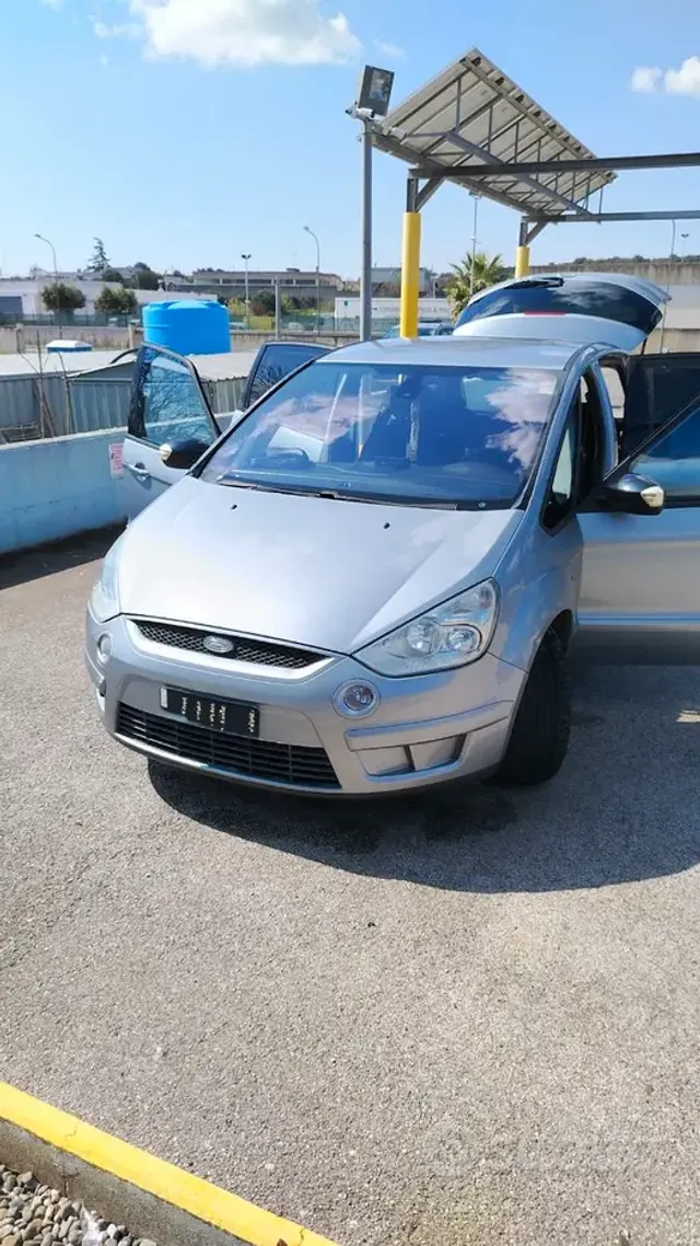 Ford S-Max