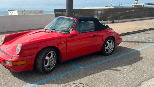 Porsche 911 (964)