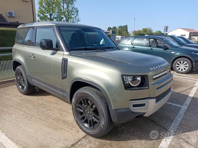Land Rover Defender (2019)