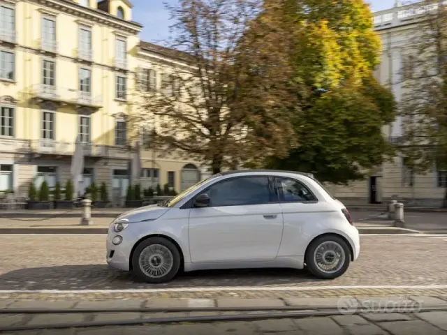 Fiat 500 (2020-->)