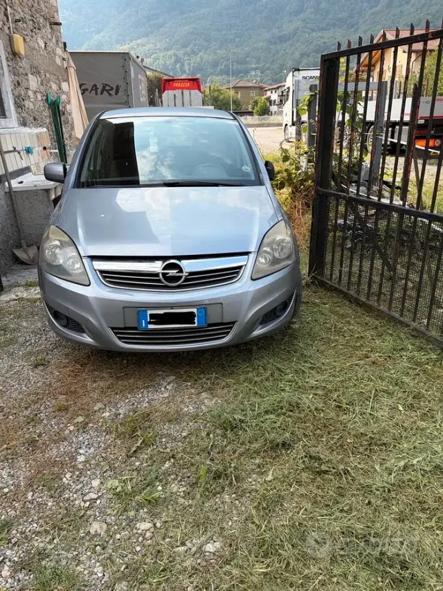 Opel Zafira 2ª serie