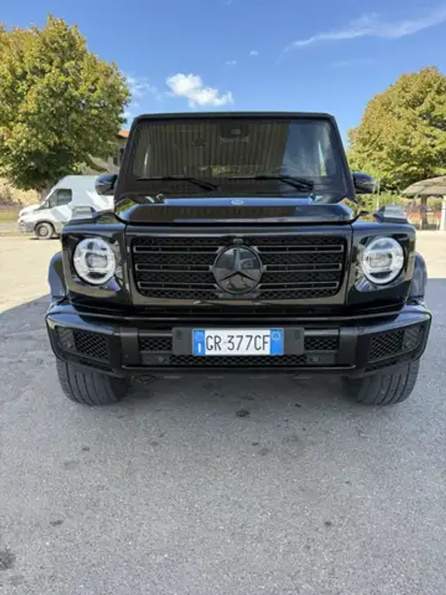 Mercedes-Benz G 400
