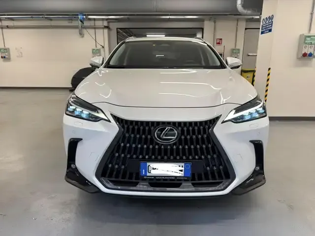 Lexus NX 450h+