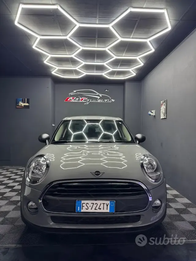 MINI Mini 4ª serie (F56)