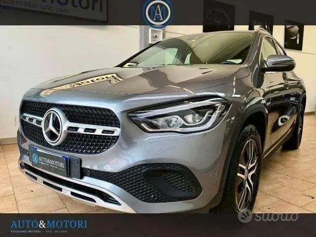 Mercedes-Benz GLA (X156)