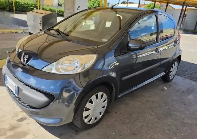 Peugeot 107