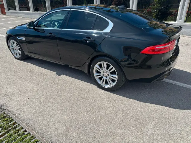 Jaguar XE (X760)