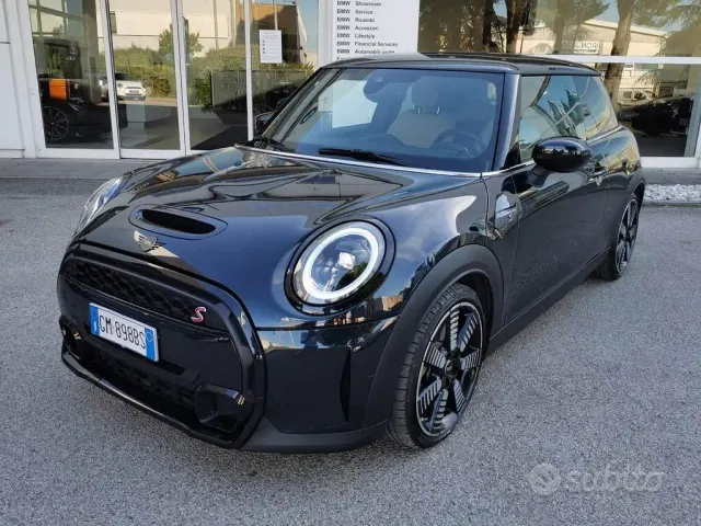 MINI Mini 4ª serie (F56)