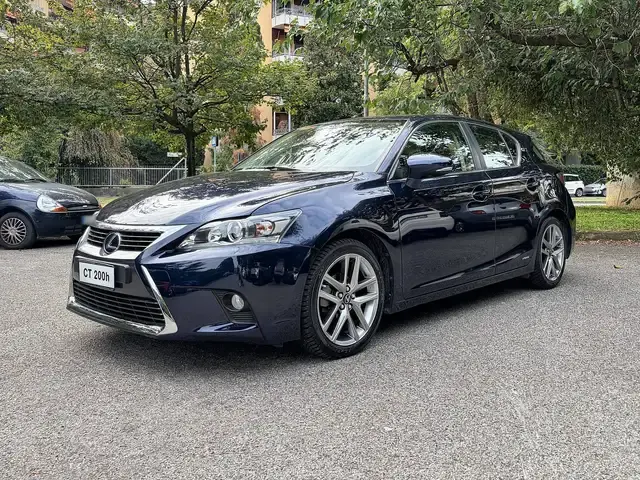 Lexus CT 200h