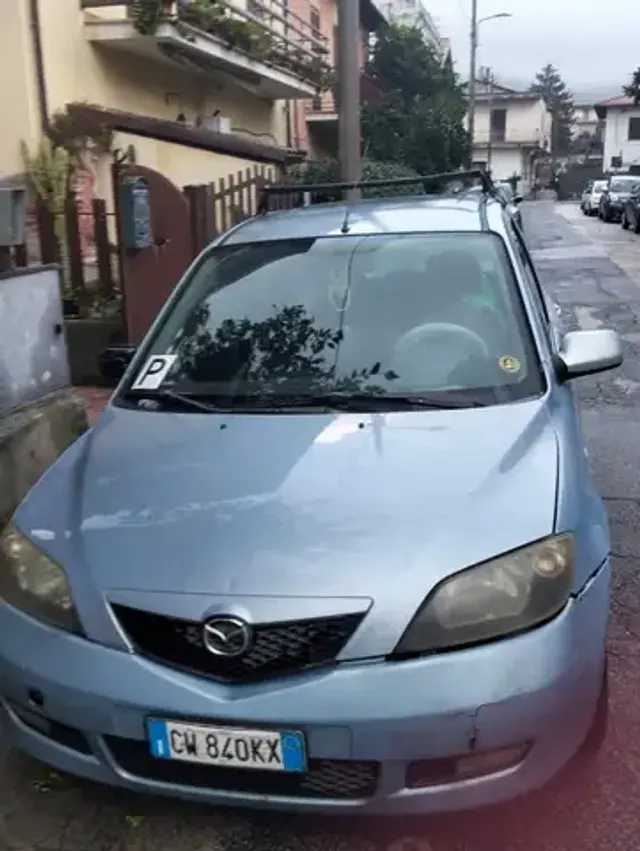 Mazda 2