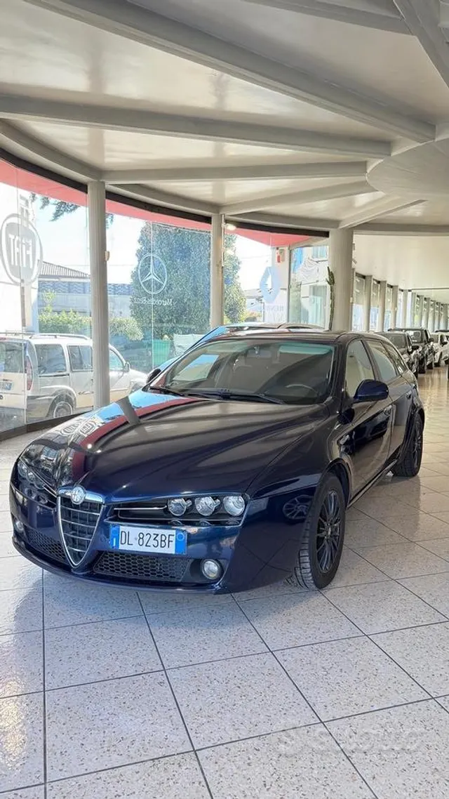 Alfa Romeo 159