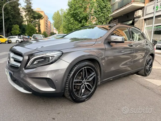Mercedes-Benz GLA (X156)