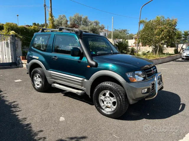 Mitsubishi Pajero (2000-2007)