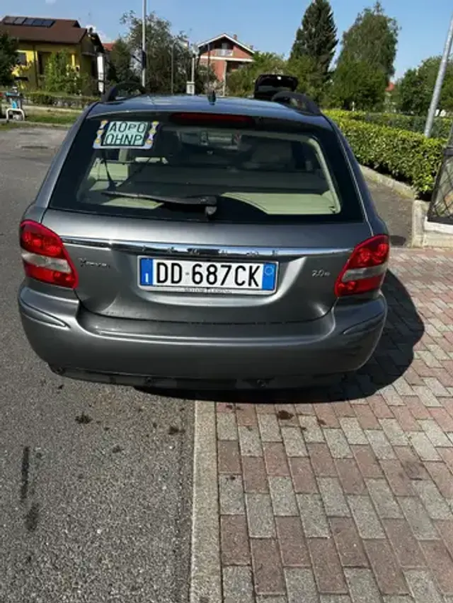 Jaguar X-Type