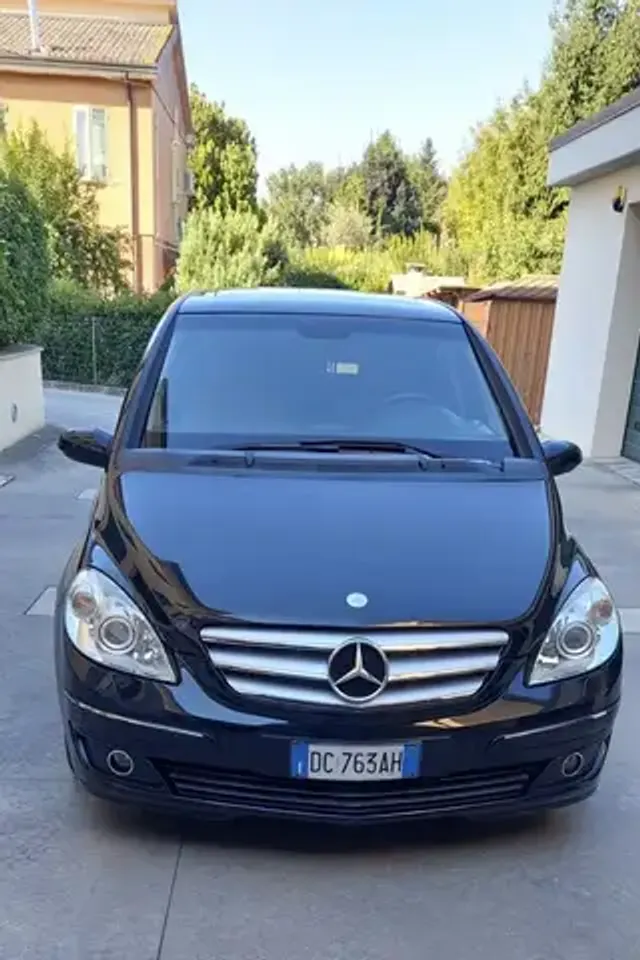 Mercedes-Benz B 170