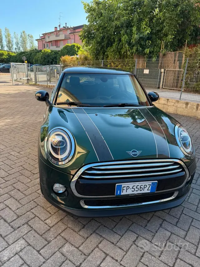 MINI Mini 4ª serie (F56)
