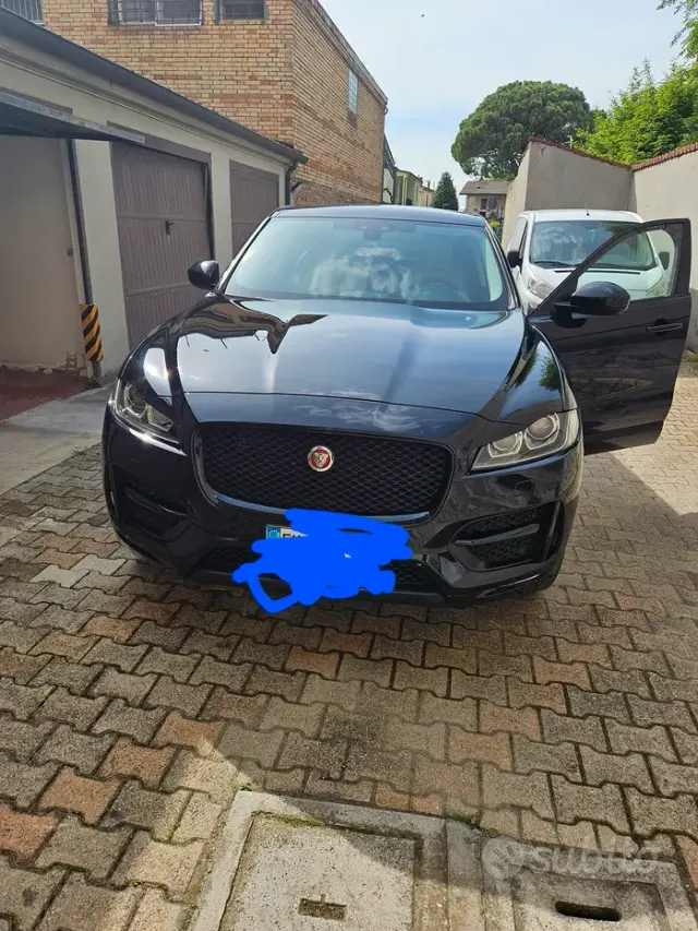 Jaguar F-Pace (X761)