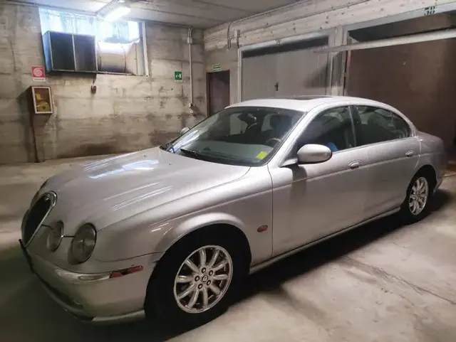 Jaguar S-Type