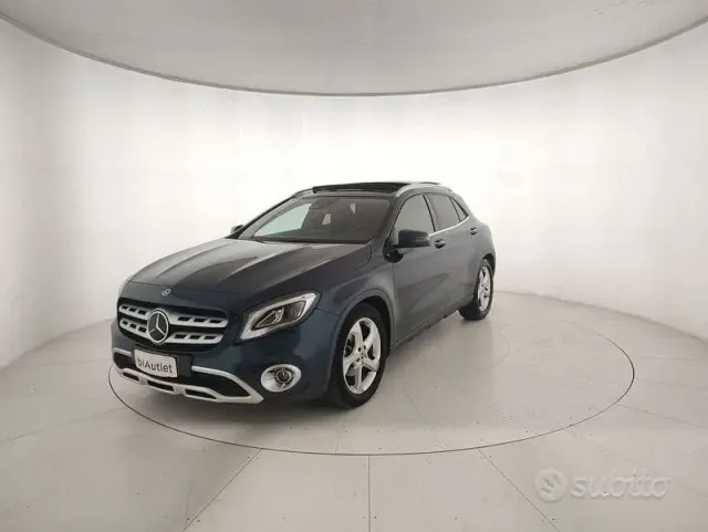 Mercedes-Benz GLA (X156)