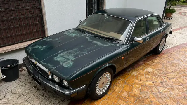 Jaguar XJ (X351)