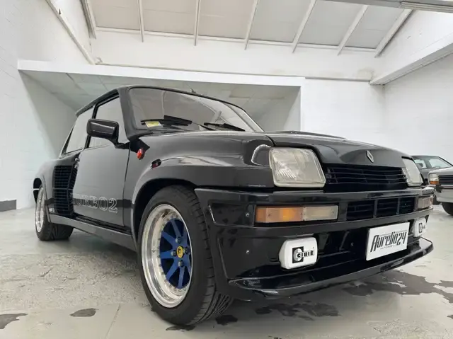 Renault R 5