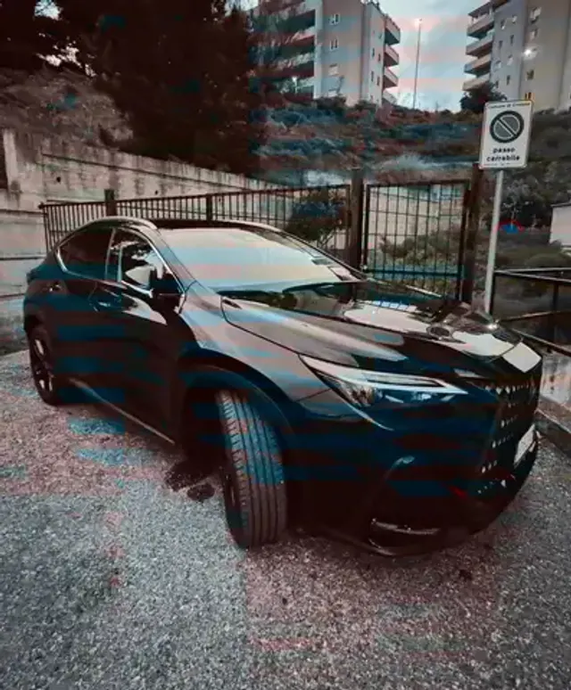 Lexus NX 450h+