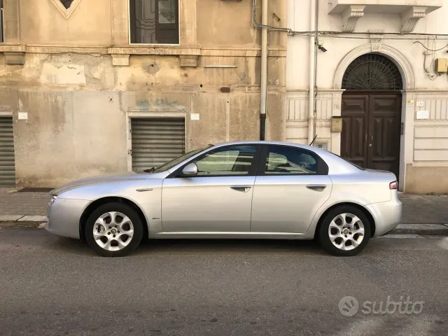 Alfa Romeo 159