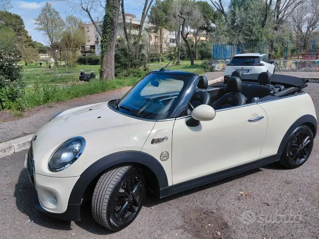 MINI Mini Cabrio (F57)