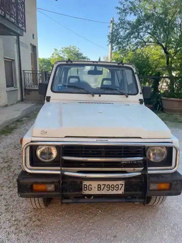 Suzuki Santana