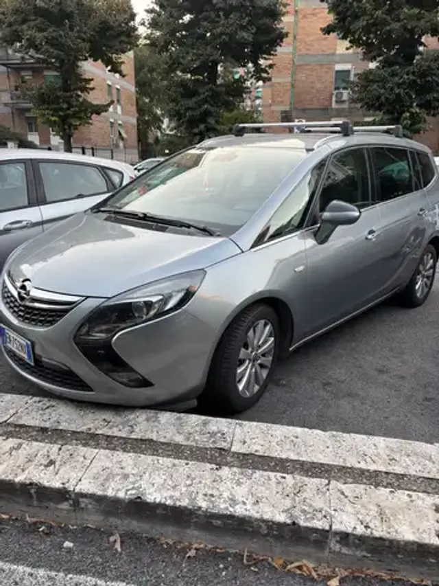 Opel Zafira Tourer