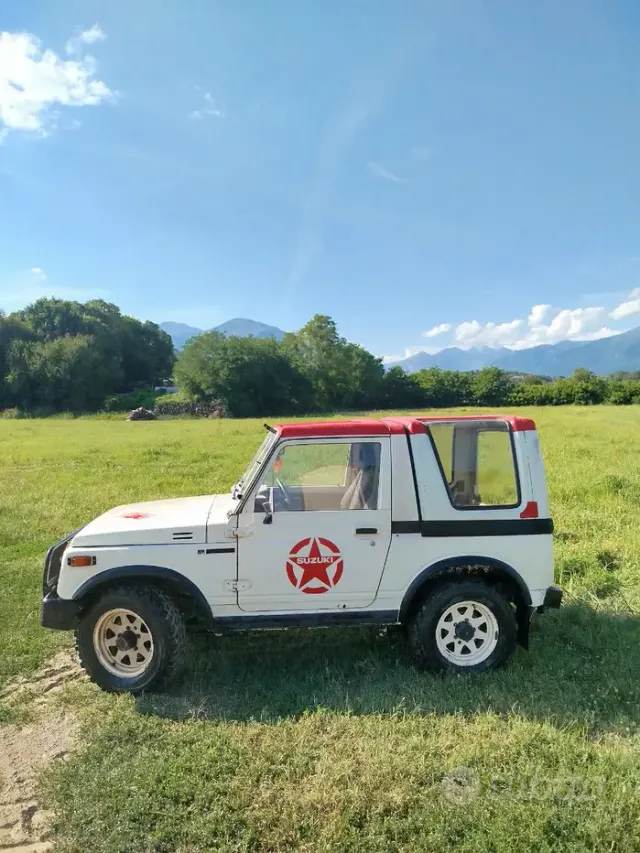 Suzuki Samurai