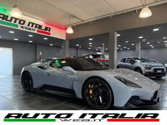 Maserati MC20