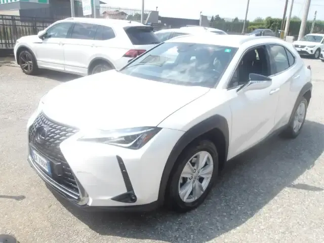 Lexus UX 200