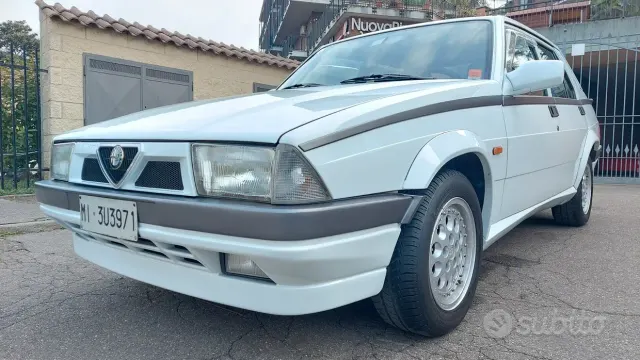 Alfa Romeo 75